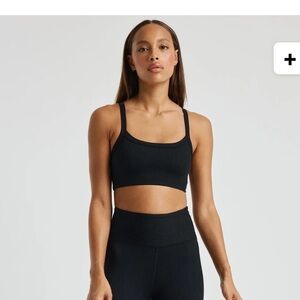 Black Ribbed Sports Bra